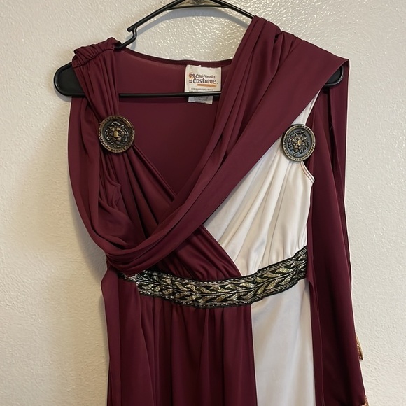 Roman Empress costume - Picture 4 of 8